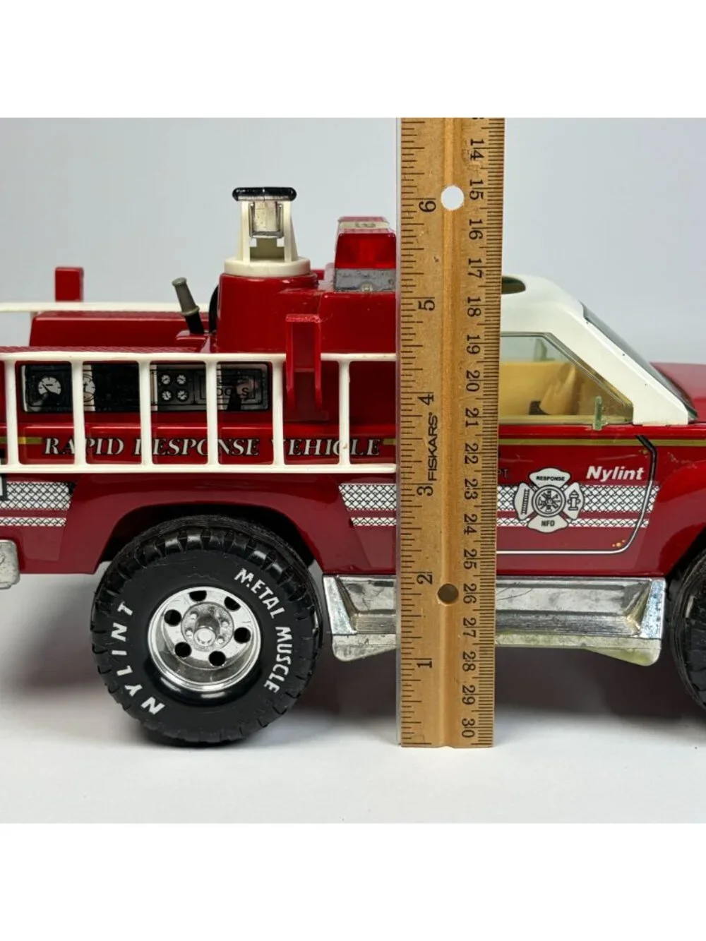 Vintage Nylint Rapid Response Vehicle Suburban Pumper Fire Truck Toy Steel